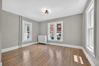 5-15 Low Ave in Middletown, NY - Building Photo - Building Photo