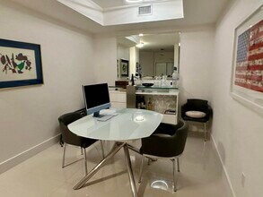 250 NE 3rd Ave in Delray Beach, FL - Building Photo - Building Photo