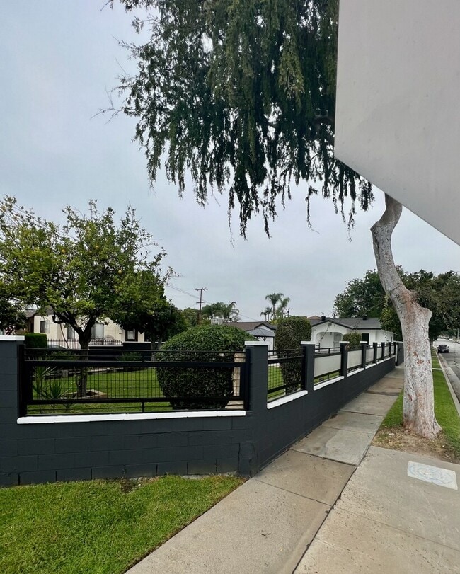property at 1804 W Madison Ave