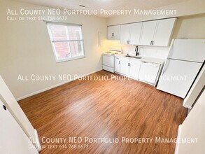 233 Hamilton Ave in Columbus, OH - Building Photo - Building Photo