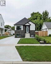 2451 Westminster Blvd in Windsor, ON - Building Photo