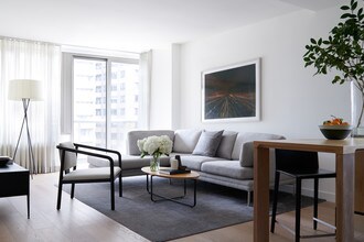 AKA United Nations - Luxury Furnished Suites in New York, NY - Building Photo - Building Photo