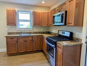 167 Division Ave in Shelton, CT - Building Photo - Building Photo