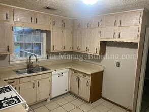 113 Shannon Chase Dr in Fairburn, GA - Building Photo - Building Photo