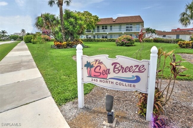 240 N Collier Blvd in Marco Island, FL - Building Photo - Building Photo