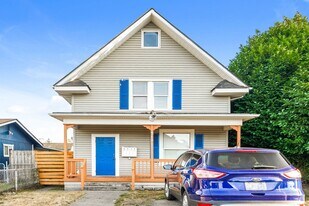 814 E 34th St in Tacoma, WA - Building Photo
