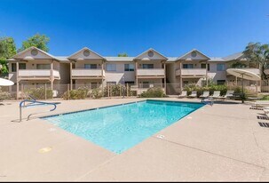 616 S Hardy Dr, Unit 239 in Tempe, AZ - Building Photo
