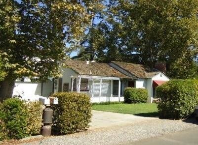 655 E Fountain Way in Fresno, CA - Building Photo