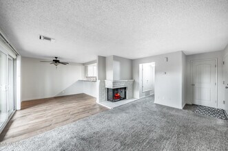 2101 Roundhouse Rd in Sparks, NV - Building Photo - Building Photo