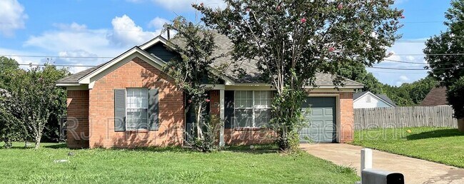 4297 Kings Valley Cove E in Memphis, TN - Building Photo - Building Photo