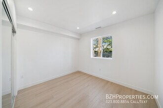 5653 Case Ave in Los Angeles, CA - Building Photo - Building Photo
