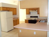 327 Alegriano Ct in Kissimmee, FL - Building Photo - Building Photo