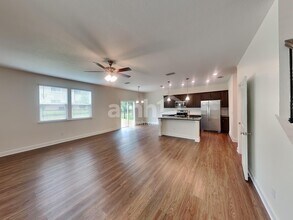8571 Highfield Ave in Jacksonville, FL - Building Photo - Building Photo