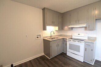 267 Unionville Indian Trail Rd in Indian Trail, NC - Building Photo - Building Photo