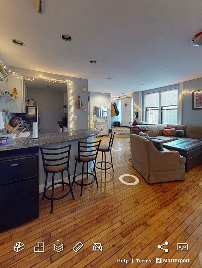 330 1/2 E St, Unit 1