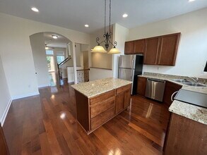 39 Grandview Dr in Rocky River, OH - Building Photo - Building Photo