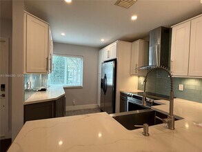 823 NW 208th Terrace in Pembroke Pines, FL - Building Photo - Building Photo