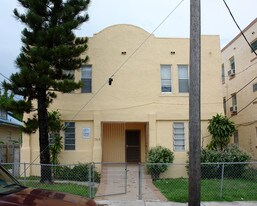 768 NW 2nd St Apartments