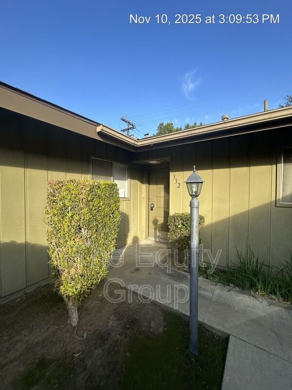 332 N Westfield St in Visalia, CA - Building Photo - Building Photo