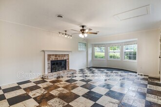 1125 Timbergrove Dr in Knoxville, TN - Building Photo - Building Photo