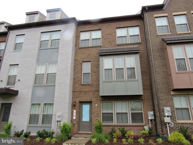 property at 10 Capital Ct