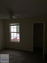 204 Magnolia Plantation Ct in Hinesville, GA - Foto de edificio - Building Photo