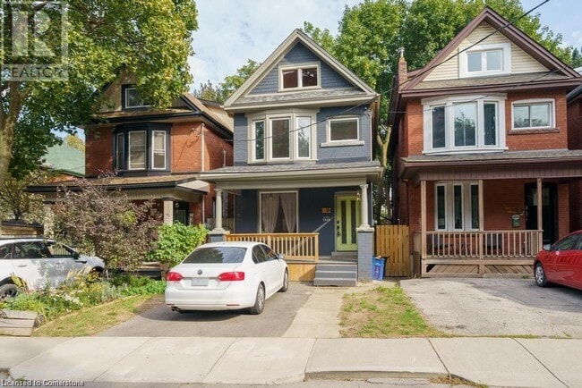 property at 11 Lorne Ave
