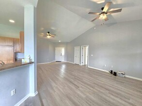 3840 Serenade Ln in Lakeland, FL - Building Photo - Building Photo