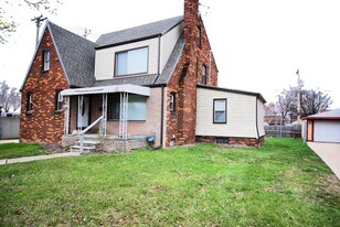 1872 Champaign Rd in Lincoln Park, MI - Building Photo