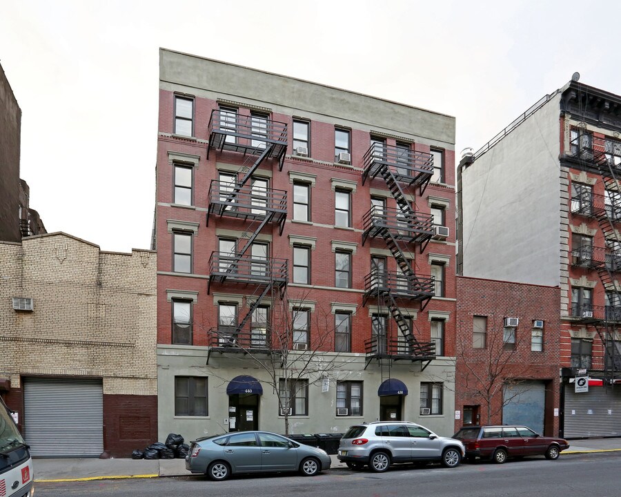 440 E 13th St in New York, NY - Building Photo