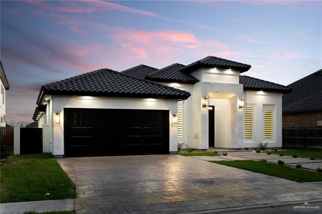 4909 W Highland Ave in McAllen, TX - Foto de edificio - Building Photo