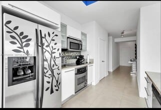 888 Biscayne Blvd in Miami, FL - Building Photo - Building Photo