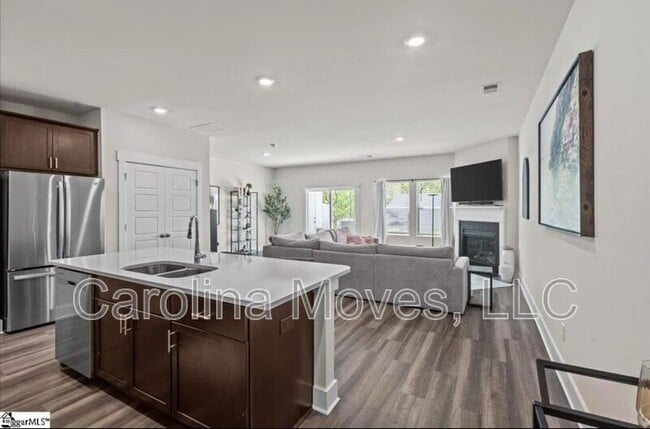 22 Sparrow Ln in Greenville, SC - Building Photo - Building Photo