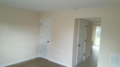 407 Meadow Dr in Troy, IL - Building Photo - Building Photo