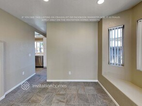 30168 Milano Rd in Temecula, CA - Foto de edificio - Building Photo