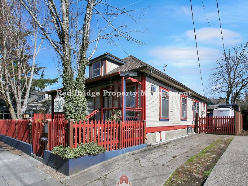 5022 NE 23rd Ave in Portland, OR - Building Photo