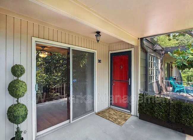 5212 Fleetwood Oaks Ave in Dallas, TX - Building Photo - Building Photo