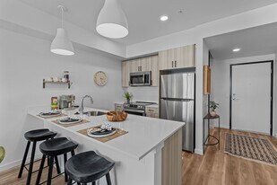 Zinnia in Shoreline, WA - Building Photo