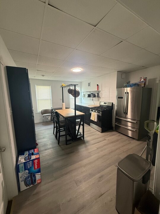 25 Wyman St, Unit 1. 1 room available in Worcester, MA - Building Photo