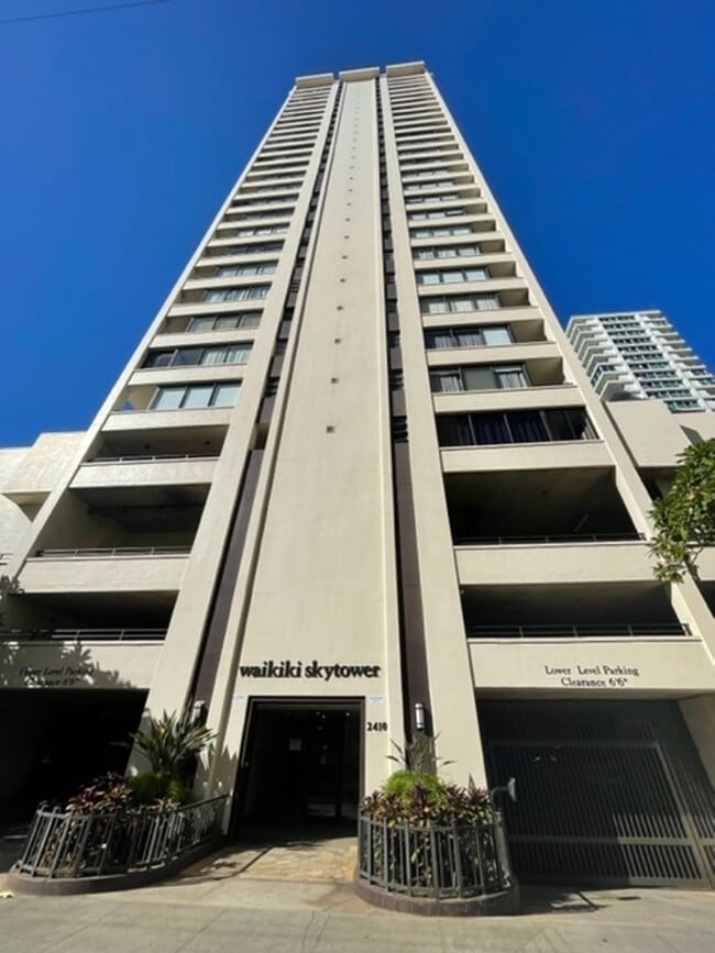 property at 2410 Cleghorn St
