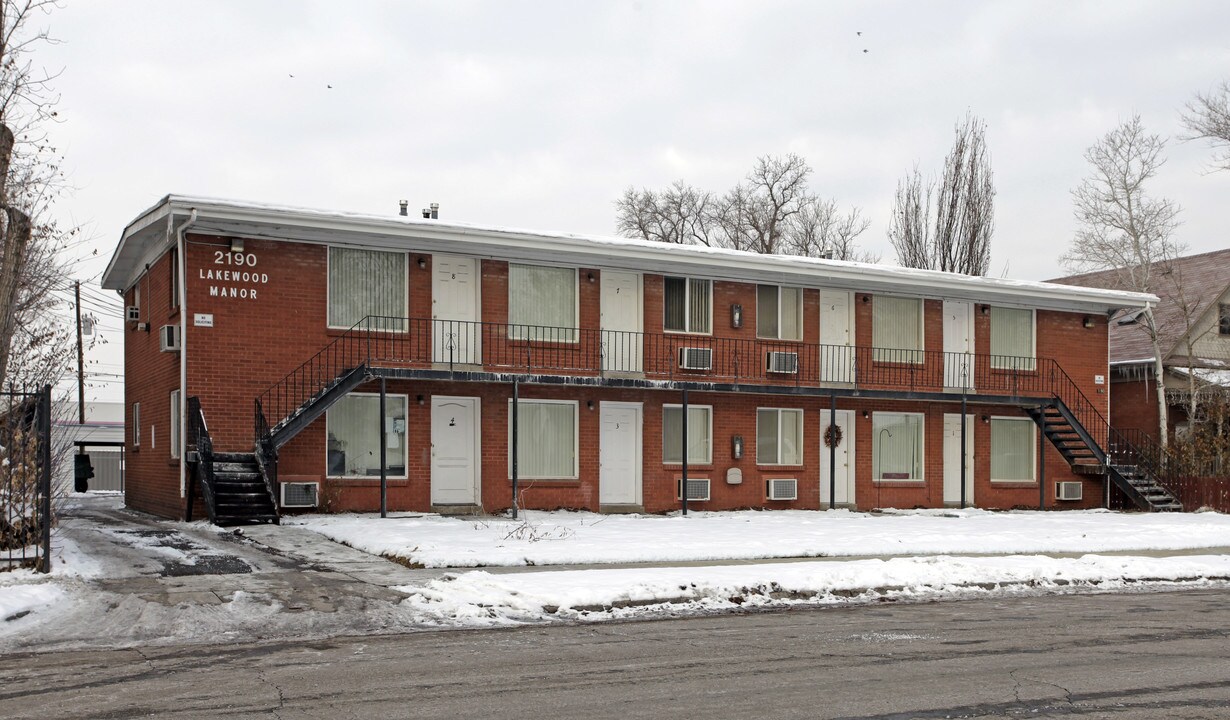 Lakewood Manor in Salt Lake City, UT - Building Photo