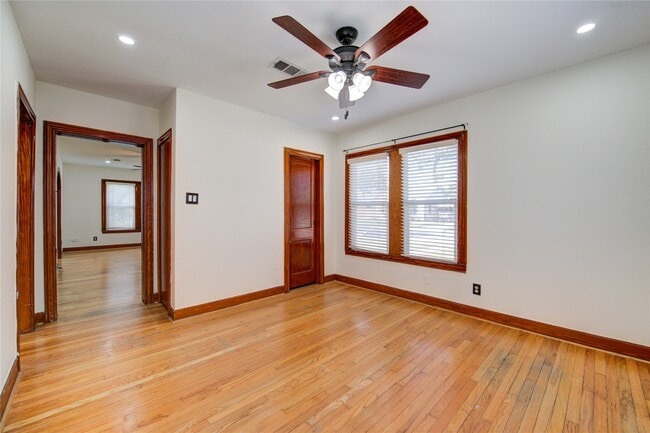 property at 814 Sue St