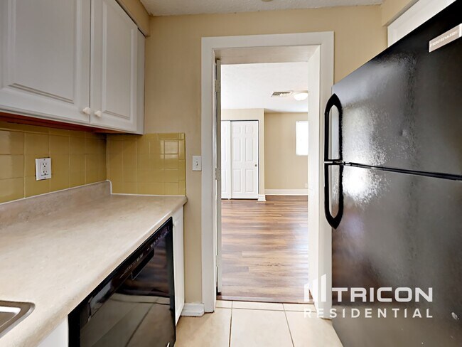 8840 55th Way N in Pinellas Park, FL - Foto de edificio - Building Photo
