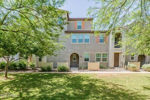2334 E Huntington Dr in Phoenix, AZ - Building Photo