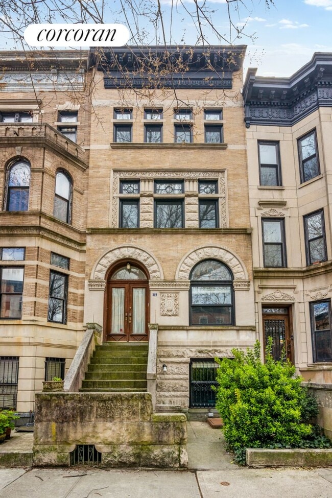 property at 52 Midwood St