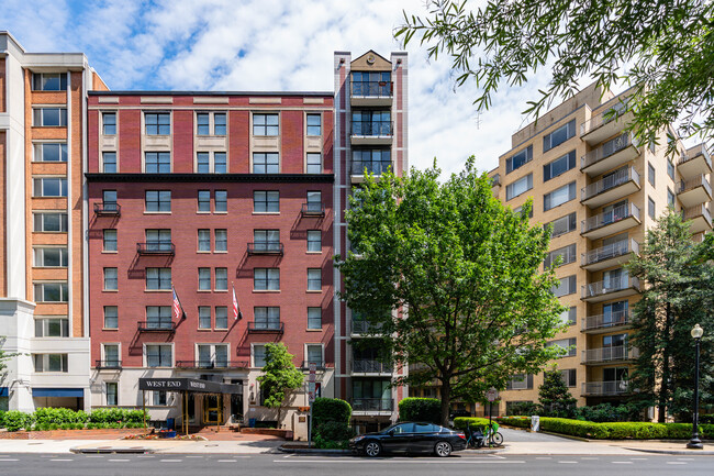 The Phoenix in Washington, DC - Building Photo - Building Photo