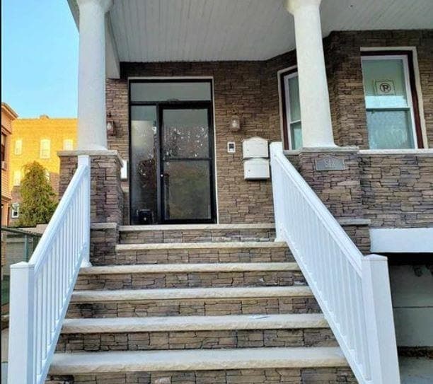 property at 6 50th St