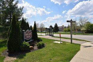 3374 S Oaklawn Cir in Bloomington, IN - Building Photo - Building Photo