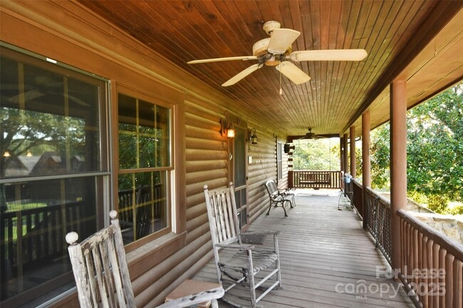 187 Rustic Rd in Mooresville, NC - Building Photo - Building Photo