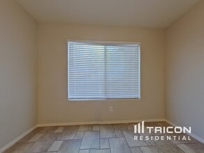 25653 W Dunlap Rd in Buckeye, AZ - Building Photo - Building Photo